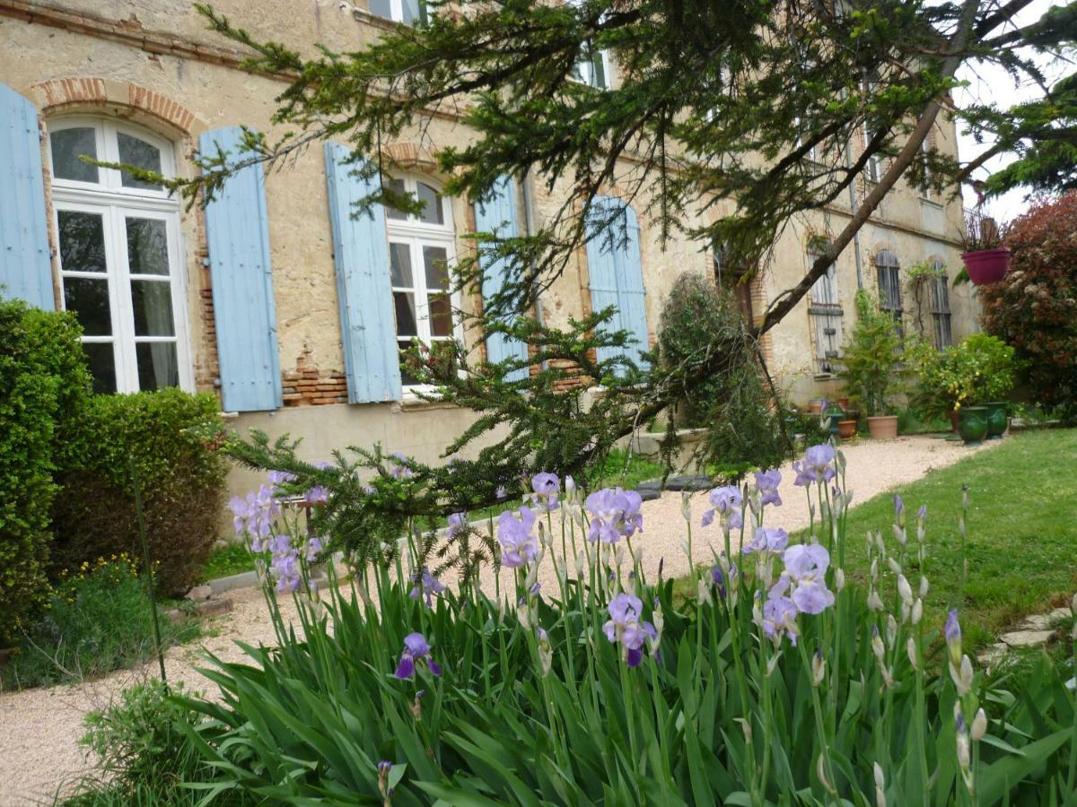 Guest house Chateau De Vallegue